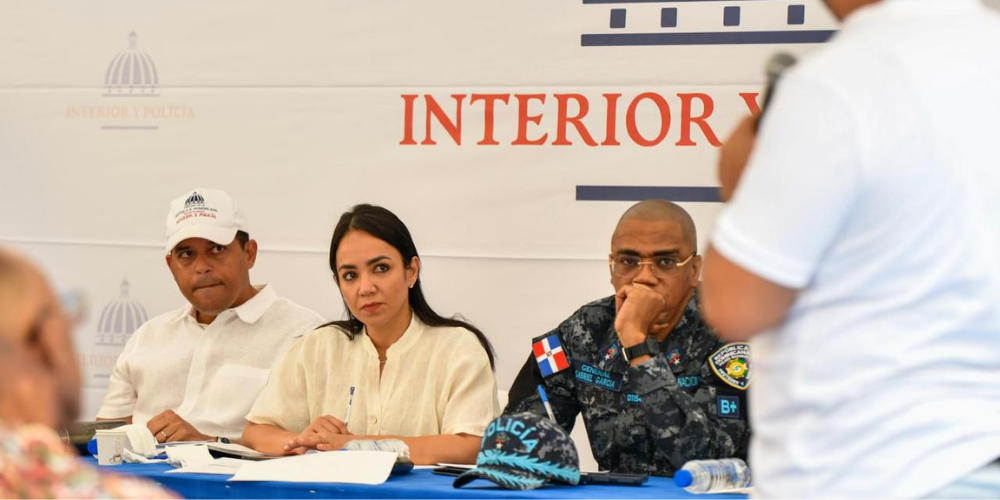 Faride Raful supervisa y refuerza intervención integral en Villas Agrícolas