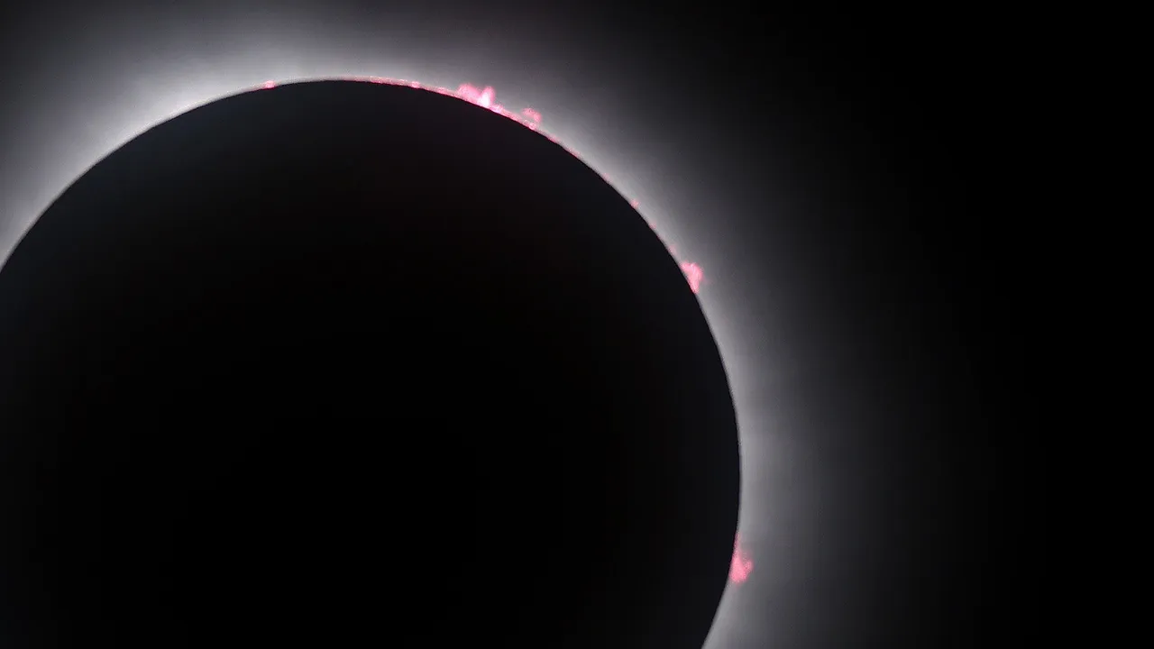 La guía WIRED para ver el eclipse total de Sol este 12 de agosto