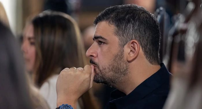 Condenan a 3 años de cárcel a alcalde de Ecuador por manipular su brazalete electrónico