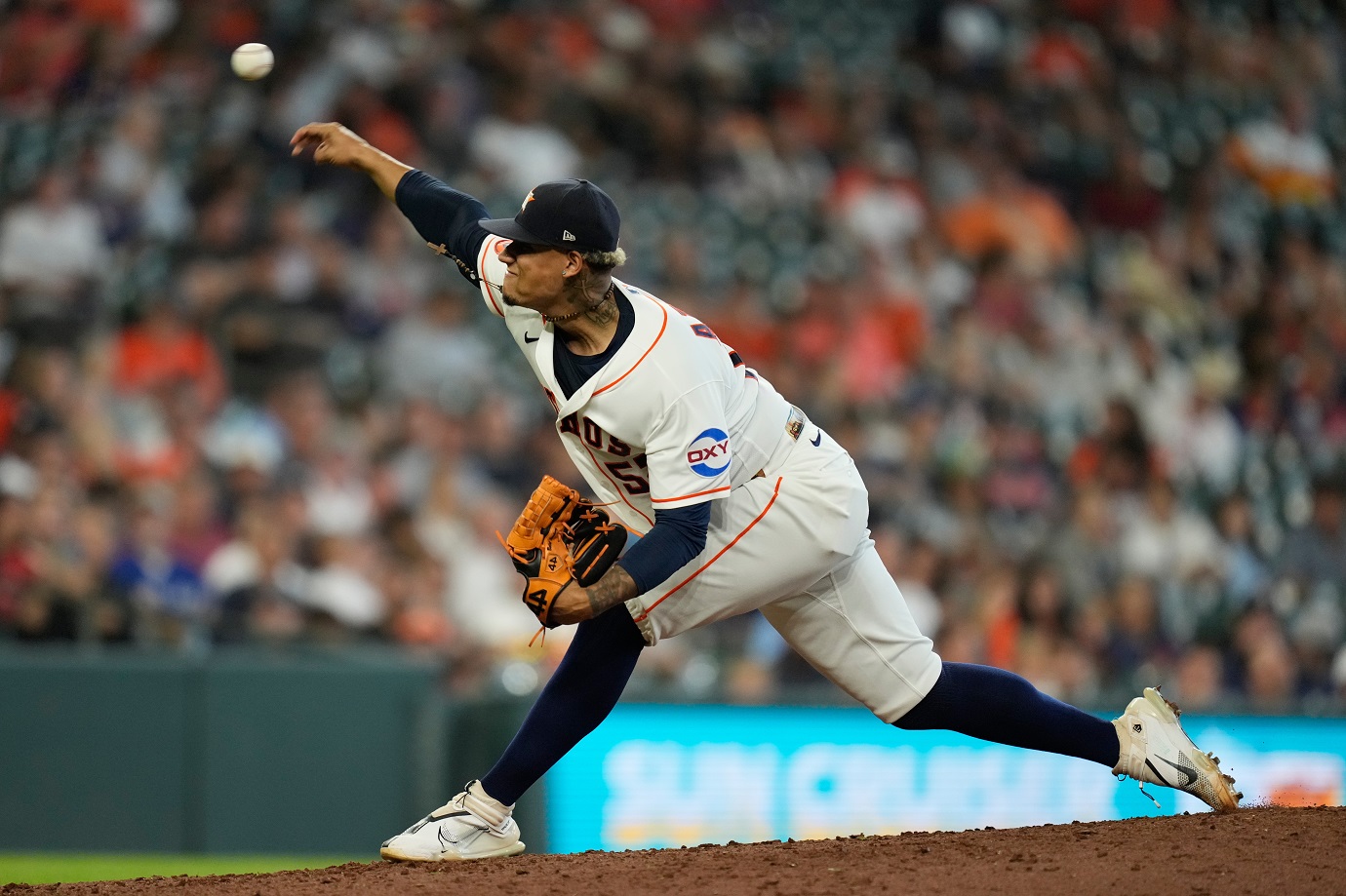 Bryan Abreu utilizó la "superstición" para salir del abismo y recuperar su papel como relevista estelar de los Astros