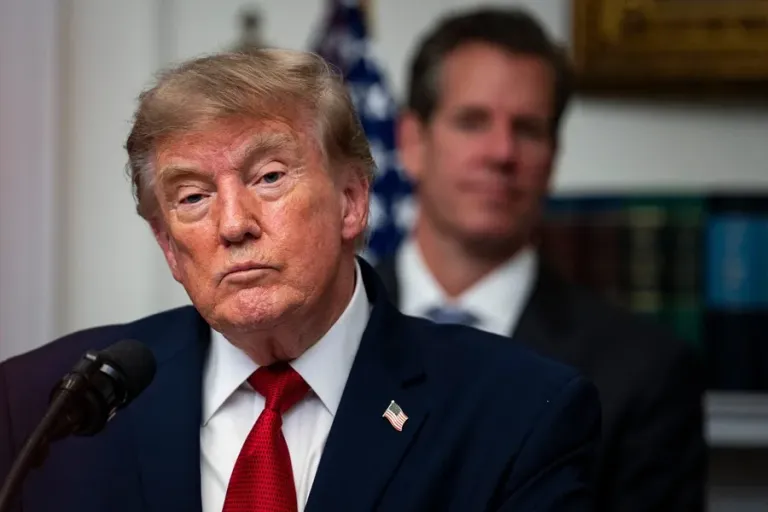 Trump anuncia una ofensiva económica “sin precedentes” para aislar a Irán