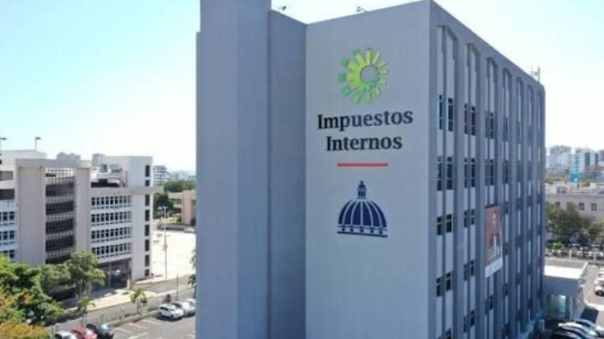 Grandes y medianos contribuyentes deben digitalizar facturas