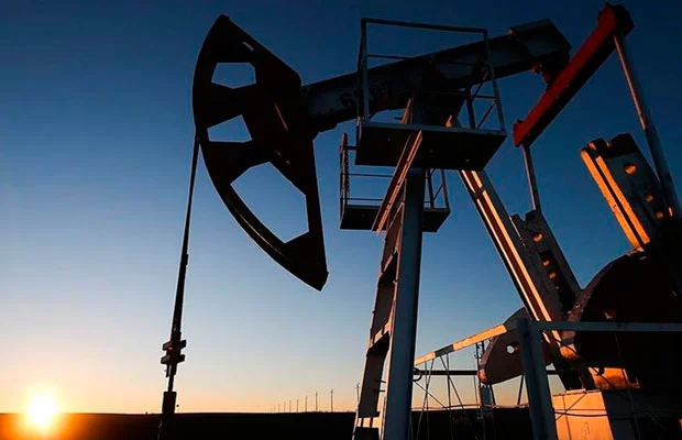 Petróleo de Texas baja hasta 80 dólares ante optimismo Ormuz