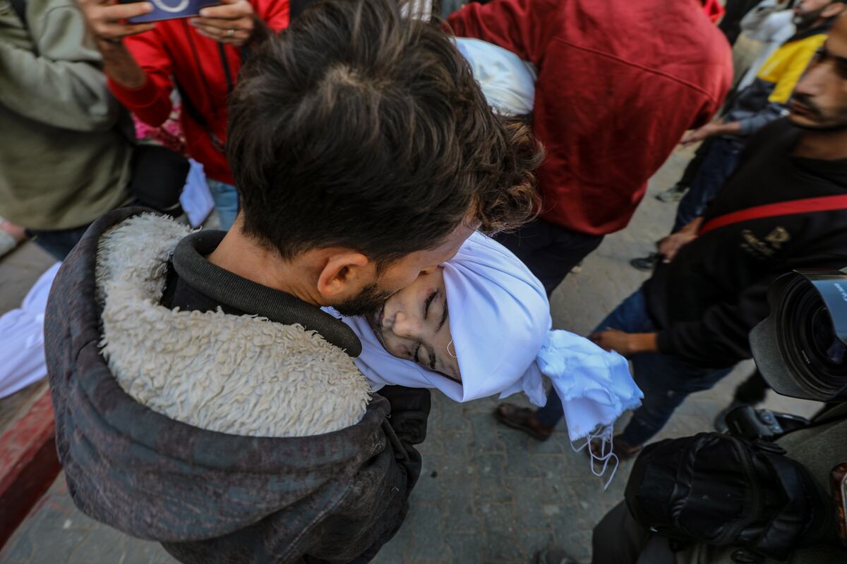 Ejército israelí mata en Gaza a tres palestinos de una misma familia