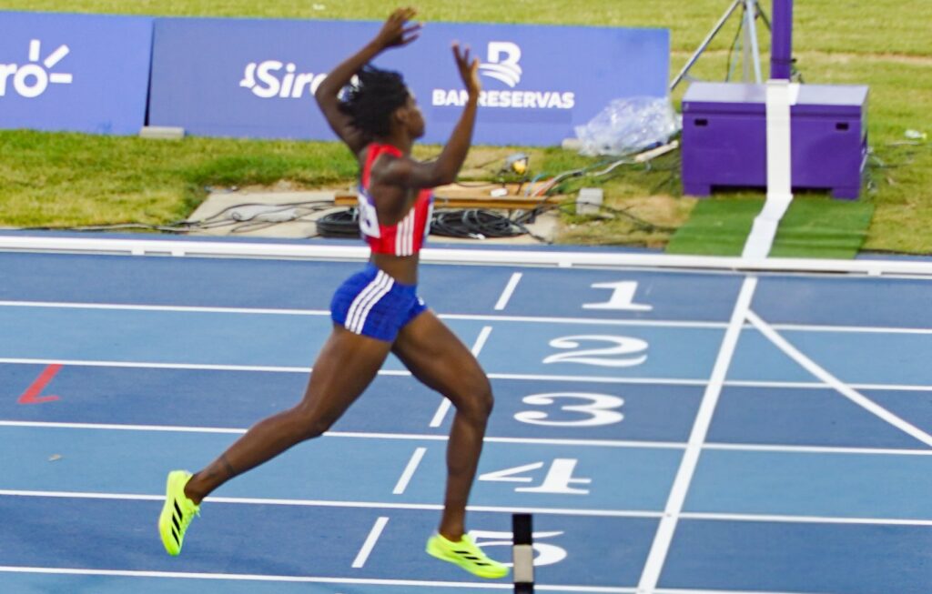 Marileidy Paulino avanza a la final de los 400 metros con el mejor desempeño en semifinales