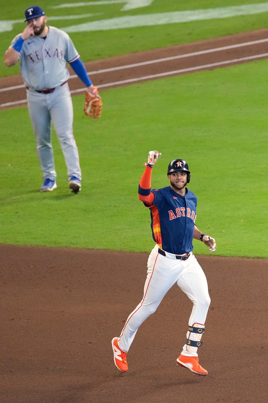 Jeremy Peña sigue ardiendo; conecta cuadrangular y sencillo; Rafael Devers batea el jonrón 23 y Sandy Alcántara lanza brillante