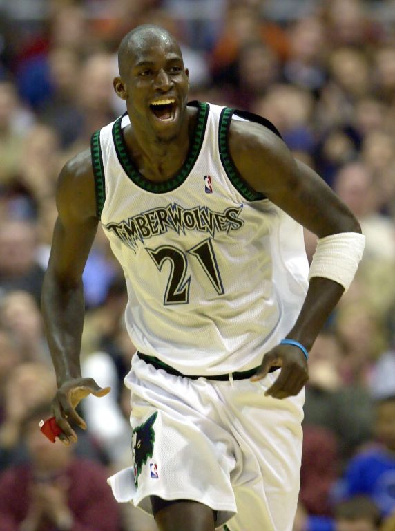 Los Timberwolves anunciaron que retirarán camiseta Garnett