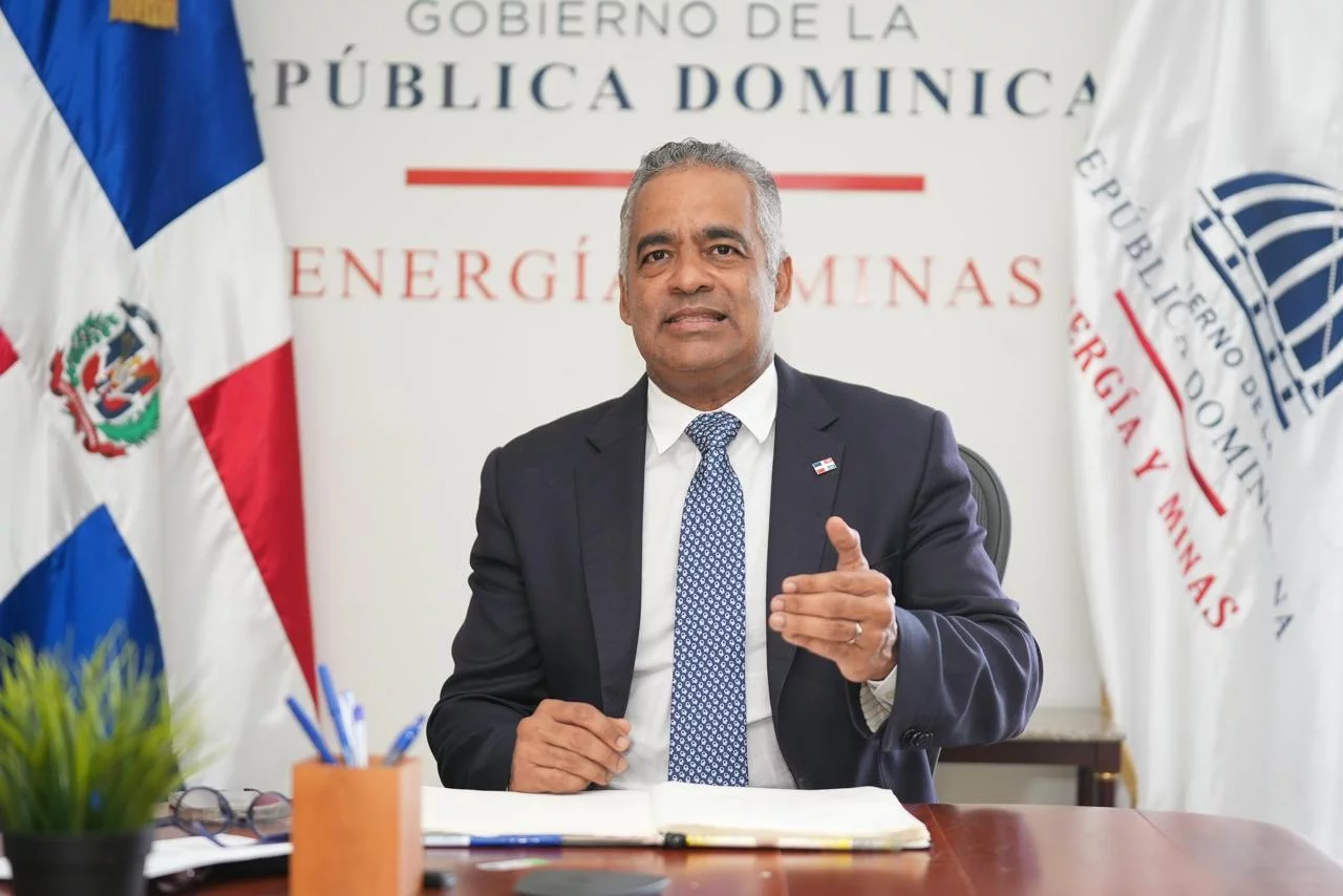 Joel Santos, el funcionario que pasó del sector turismo a coordinar el sector eléctrico