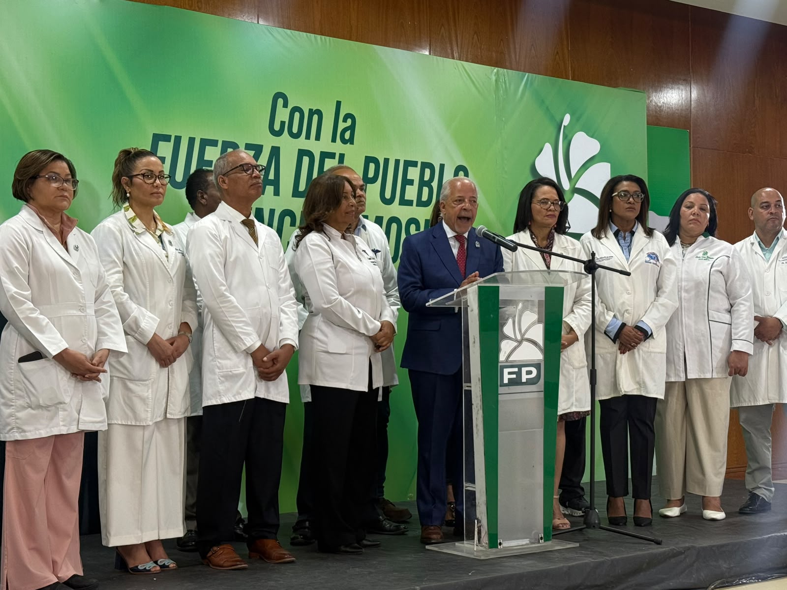 Fuerza del Pueblo denuncia que los servicios de salud están al borde del colapso