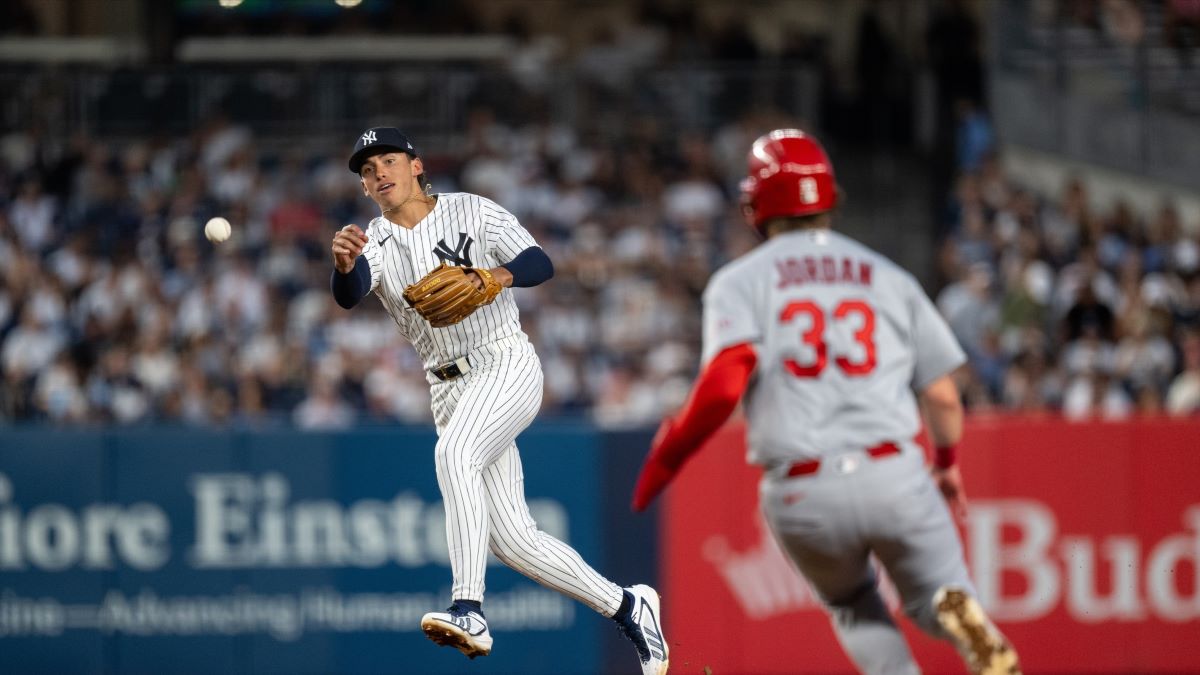 Lombard brilla con el bate, guante y lidera a Yankees sobre Cardenales en su debut