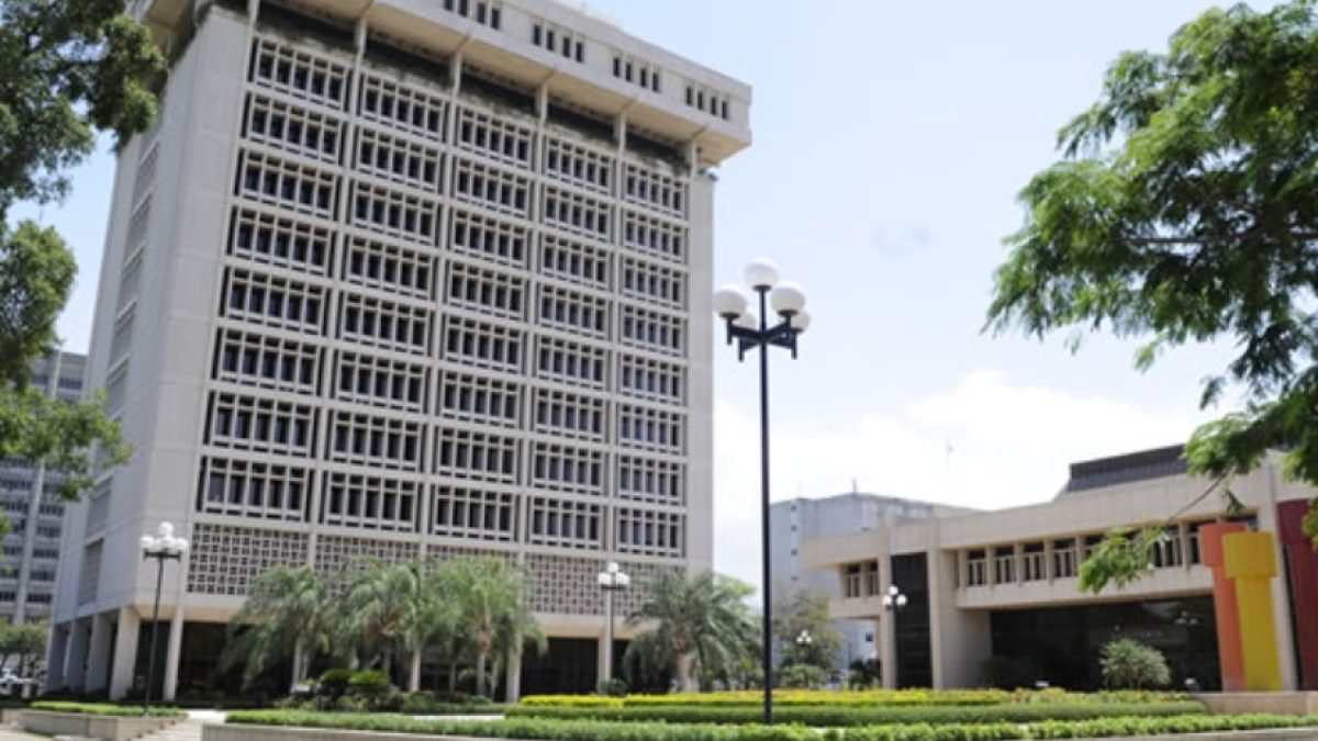 Banco Central rechaza presión para pagar US$5 millones a consorcio y defiende cumplimiento de acuerdo sobre terrenos