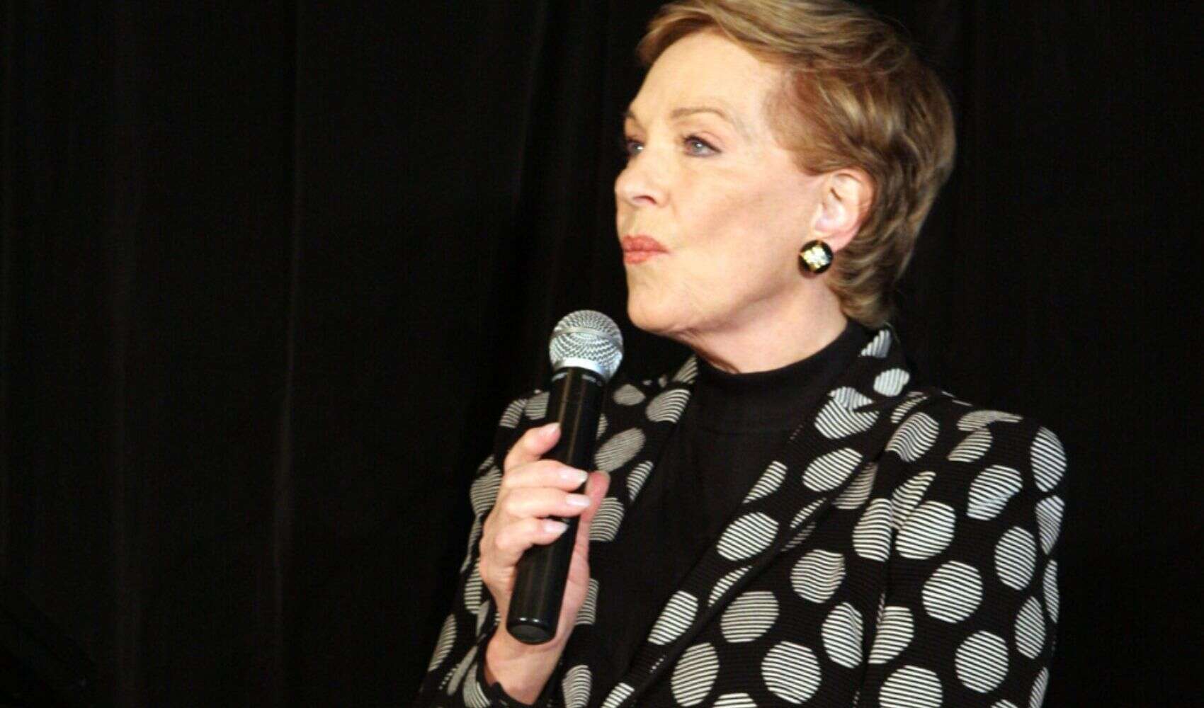 Esto es lo que sabemos del retiro de Julie Andrews