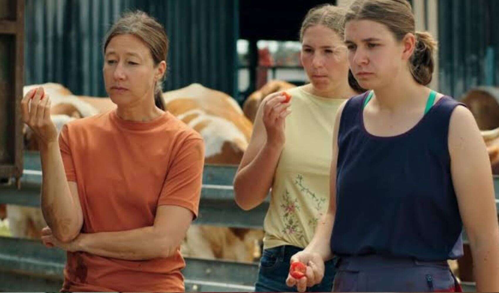 El olor a leche quemada retrata tres generaciones de mujeres en una granja alemana