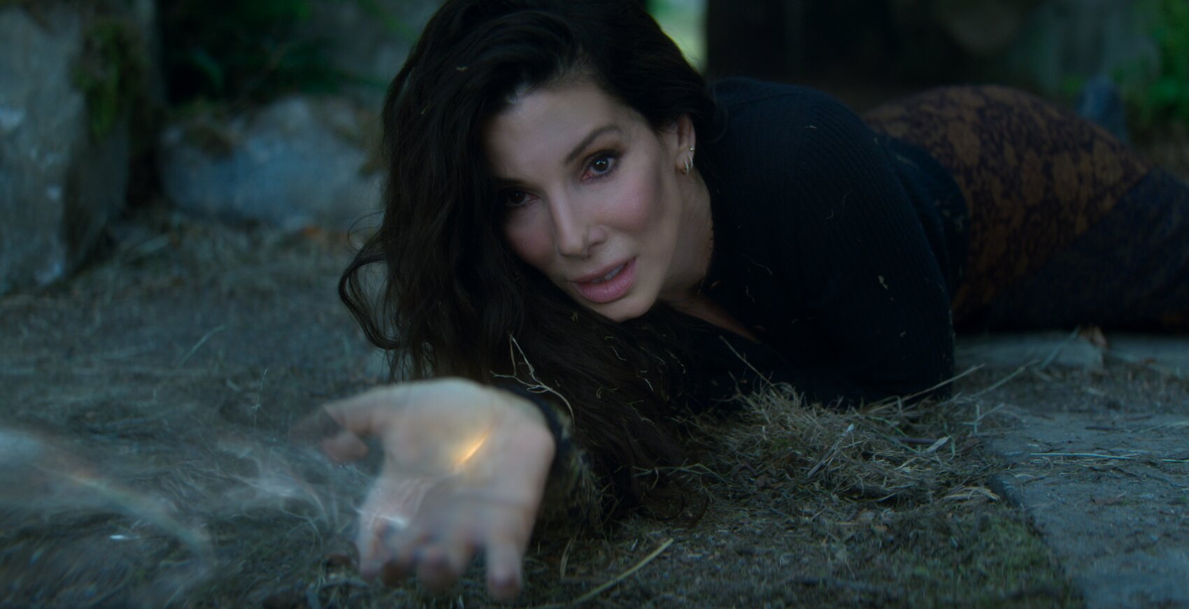 Sandra Bullock sorprende al adelantar que Prácticamente magia 3 podría suceder