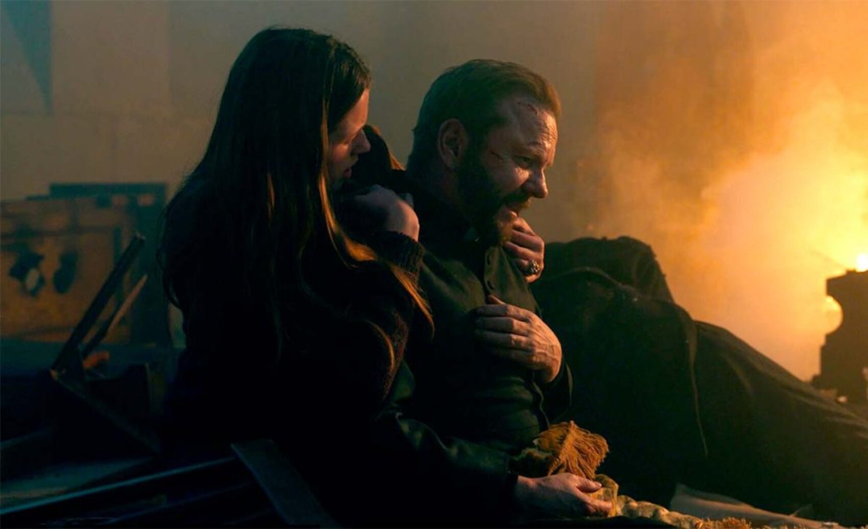 Father Joe: Kiefer Sutherland se convierte en un sacerdote que desafía a la mafia