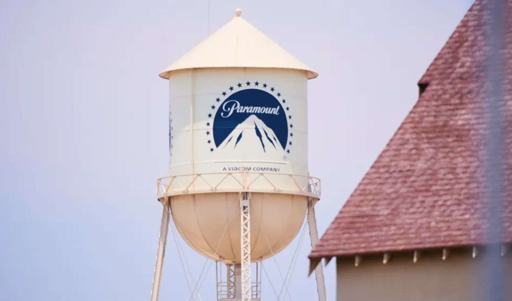 Paramount reclama una fianza de 1.880 millones por el retraso con Warner Bros