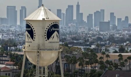 Paramount pacta con fiscales estatales y despeja su fusión con Warner Bros