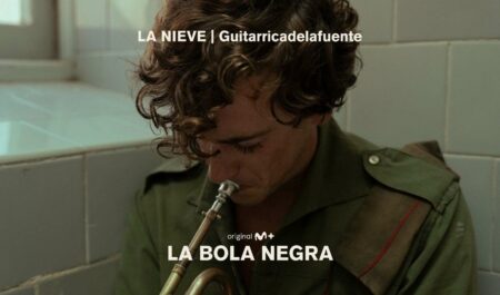 Esta es la canción de Guitarricadelafuente que acompa La bola negra