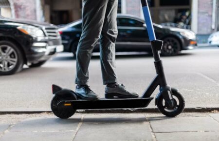 La razón por la que el patinete eléctrico puede ser más peligroso