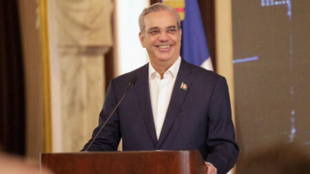 Abinader concluye agenda presidencial en el Cibao con supervisión de obras en Santiago y Valverde