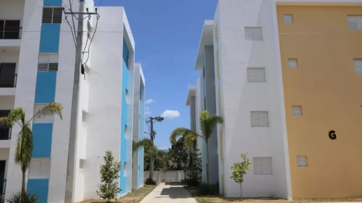 Abinader estima en 500 mil los inscritos en el programa Vivienda Feliz