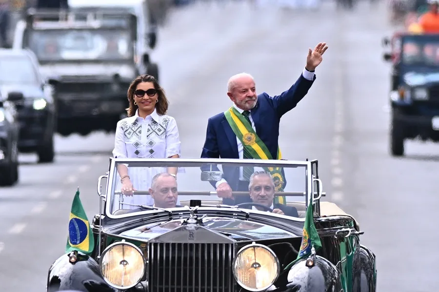 Lula encabeza desfile de la Independencia en plena campaña y tormenta institucional
