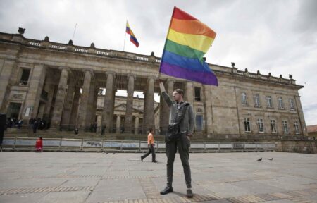 Colombia abandona la Coalición por la Igualdad de Derechos LGTBI que copresidía con España Colombia abandona la Coalición por la Igualdad de Derechos LGTBI que copresidía con España