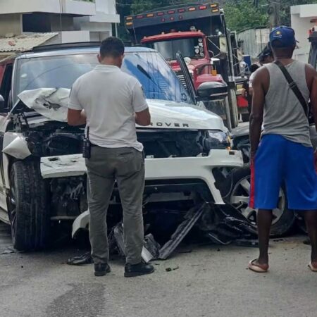 Accidente entre cuatro vehículos deja varios heridos en Las Terrenas Accidente entre cuatro vehículos deja varios heridos en Las Terrenas