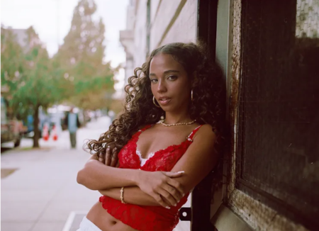 María Isabel, una dominicana que está haciendo ruido con su música desde Nueva York
