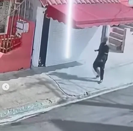 Atracan a madre del artista El Sujeto Oro 24 tras pedirle un vaso de agua
