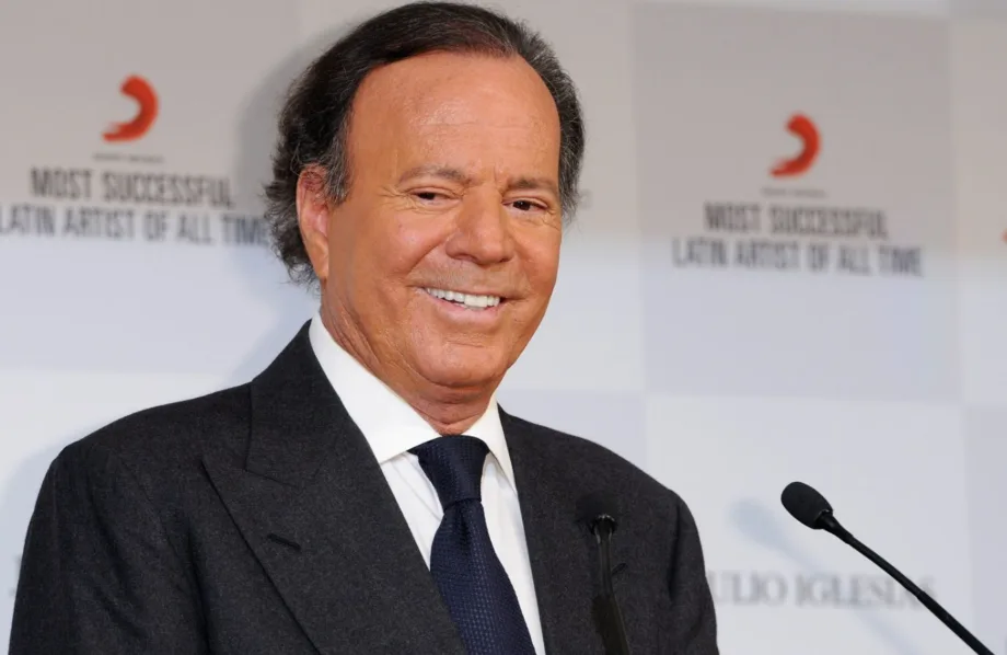 Tribunal Supremo español rechaza la demanda de Julio Iglesias contra la vicepresidenta