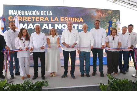 Presidente Abinader entrega carretera Las Espinas: una nueva conexión para la producción y el desarrollo de Jamao al Norte