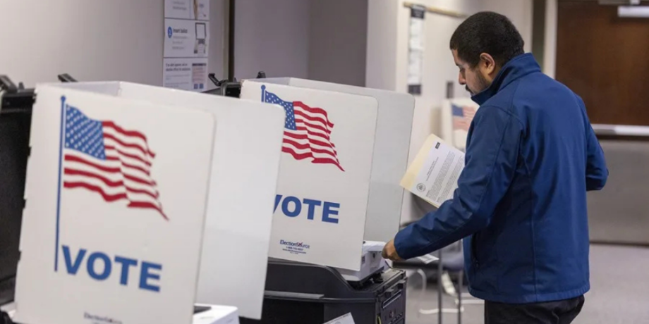 Demandan al Gobierno de EE.UU. ante amenaza de intervención de agentes federales en centros de votación Demandan al Gobierno de EE.UU. ante amenaza de intervención de agentes federales en centros de votación