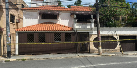 Agentes del DICRIM mantienen vigilancia en la vivienda de Julián Oro Duro Agentes del DICRIM mantienen vigilancia en la vivienda de Julián Oro Duro