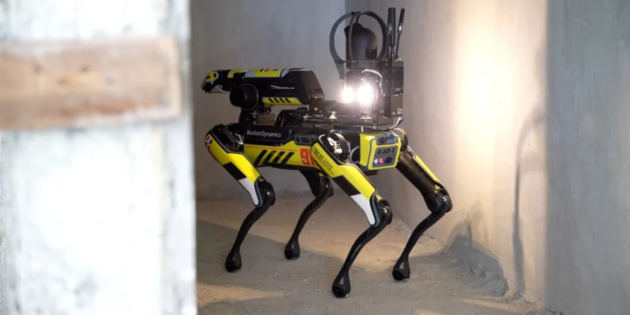 Sistema 9-1-1 presenta respuesta con robots, drones e inteligencia artificial