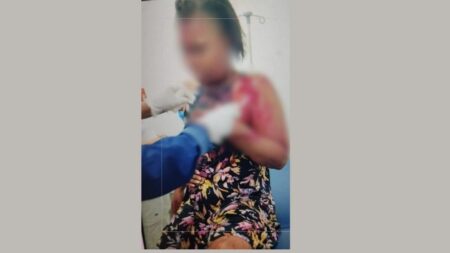 Mujer denuncia que su pareja le propinó 14 estocadas mientras estaba junto a su hija Mujer denuncia que su pareja le propinó 14 estocadas mientras estaba junto a su hija