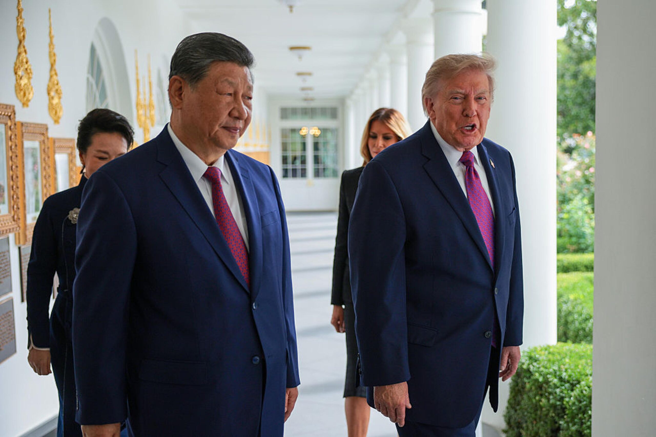 Trump y Xi concluyen reunión “productiva” con la inteligencia artificial como tema clave