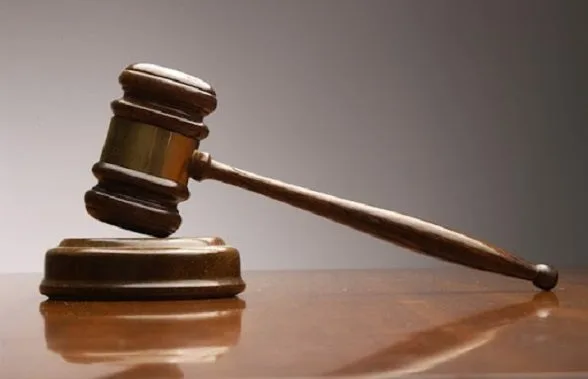 Dictan ocho meses de prisión preventiva a implicado en asalto a entidad financiera en Azua