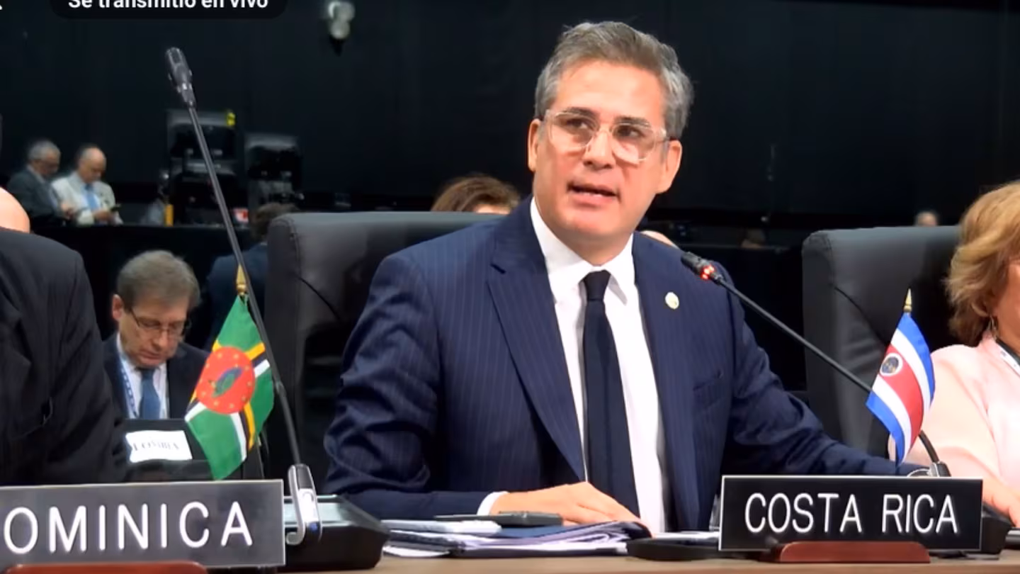 Costa Rica tilda de "vil tiranía" al Gobierno de Cuba y reafirma ruptura diplomática