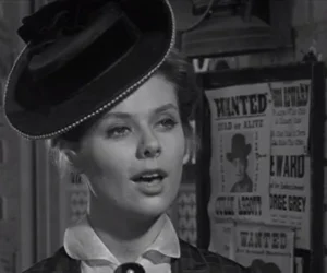 Fallece a los 88 años Nina Shipman, actriz de ‘Vértigo’ y ‘La familia Monster’