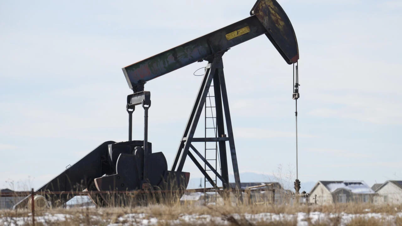 El petróleo de Texas abre con una bajada del 3,5 %