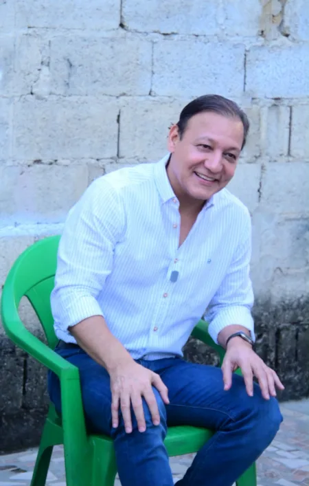 Abel Martínez propone fortalecer la educación, impulsar el emprendimiento y tecnificar el campo para reducir la pobreza Abel Martínez propone fortalecer la educación, impulsar el emprendimiento y tecnificar el campo para reducir la pobreza