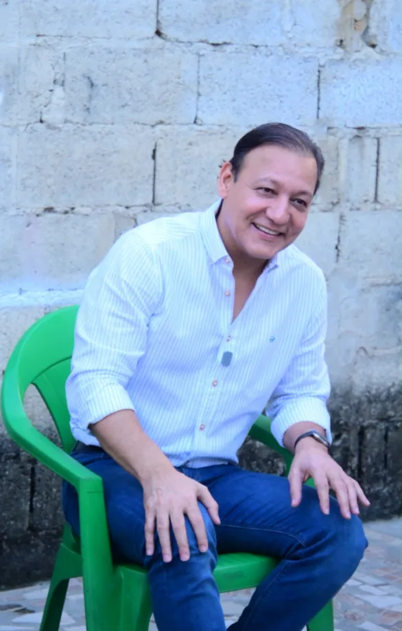Abel Martínez propone fortalecer la educación, impulsar el emprendimiento y tecnificar el campo para reducir la pobreza