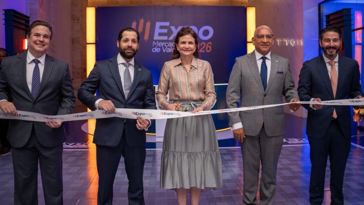 Raquel Peña inaugura Expo Mercado de Valores 2026 y reafirma papel de la inversión como motor del desarrollo nacional