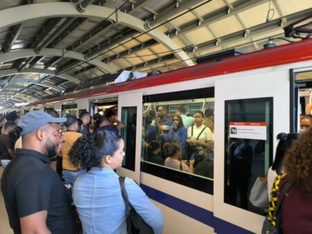 Restablecen servicio de la Línea 2 del Metro que fue afectada por falla eléctrica