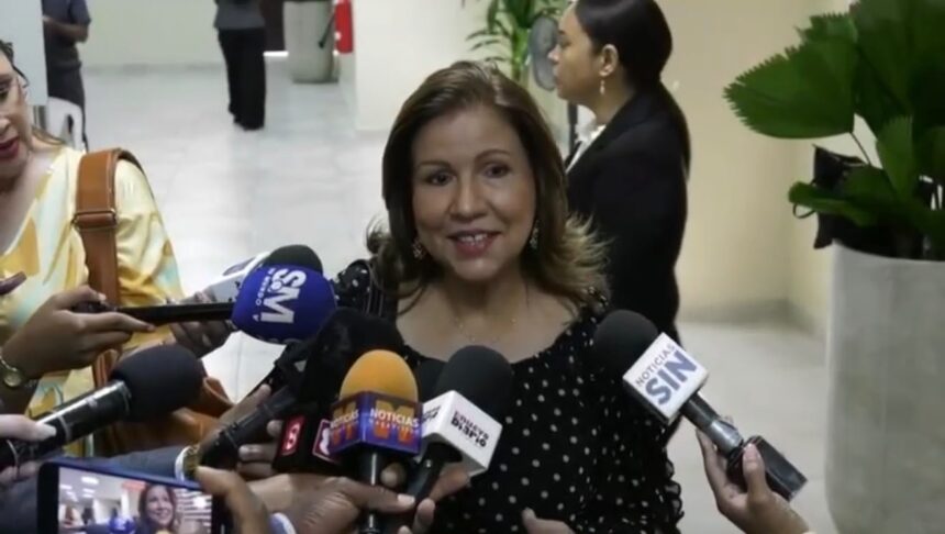 Margarita Cedeño deja abiertas sus aspiraciones políticas: "Vamos a ver qué pasa" Margarita Cedeño deja abiertas sus aspiraciones políticas: "Vamos a ver qué pasa"