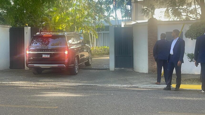Abinader cumple tercer día de despacho en Santiago en jornada de supervisión de obras estratégicas del Cibao