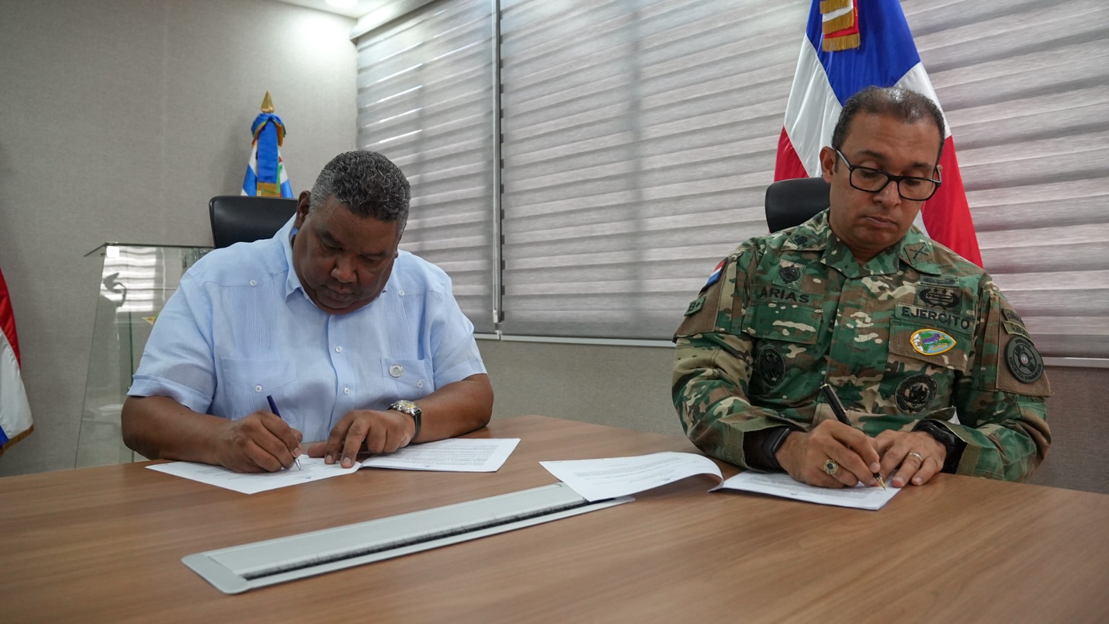 ECO5RD y Ejército de RD suscriben acuerdo para fortalecer la gestión de residuos sólidos