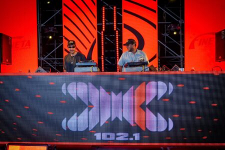 La X102 celebra aniversario con El Finetazo ante más de 15 mil personas