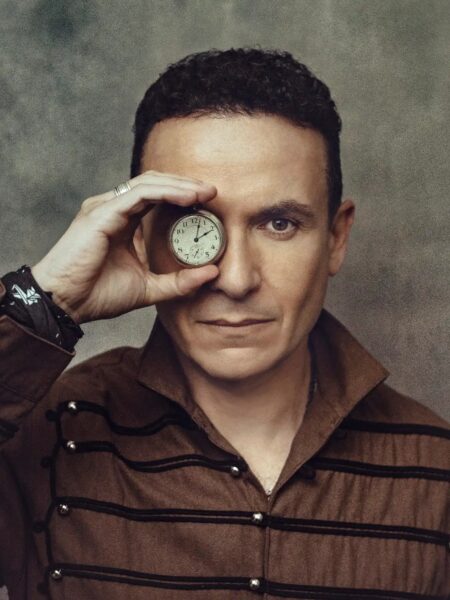 Fonseca celebra nominación al Latin GRAMMY mientras “Antes que el tiempo se vaya” alcanza el #1 en RD